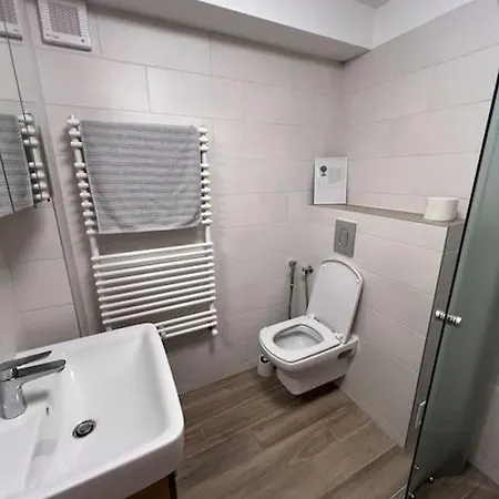 The Lodge, Separate In A Vila, With Floor Heating, Groundfloor * Sinaia