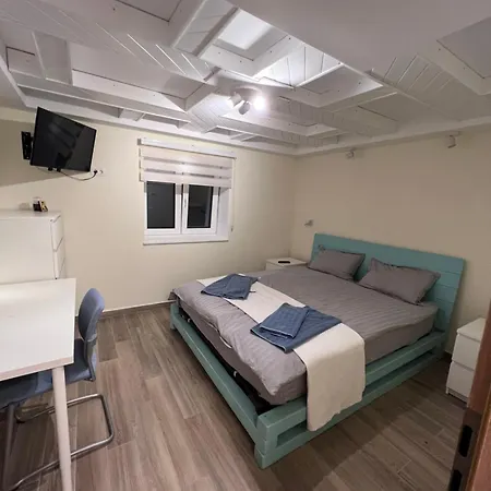 Apartment The Lodge, Separate In A Vila, With Floor Heating, Groundfloor